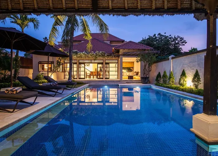9-Br Top Luxury Beachfront Pool Villa Seminyak Bali
