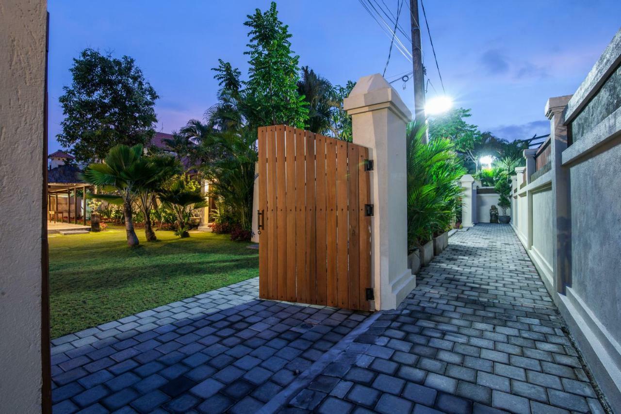 9-br Top Luxury Beachfront Pool Bali