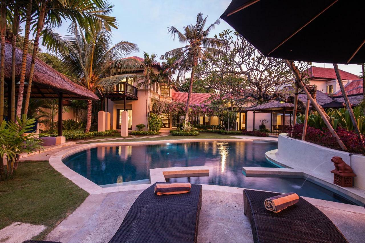 Villa 9-br Top Luxury Beachfront Pool Bali *